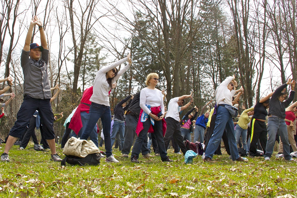 Yoga with Leo Mowry Village Yoga, Forest Hill, Toronoto … Flickr
