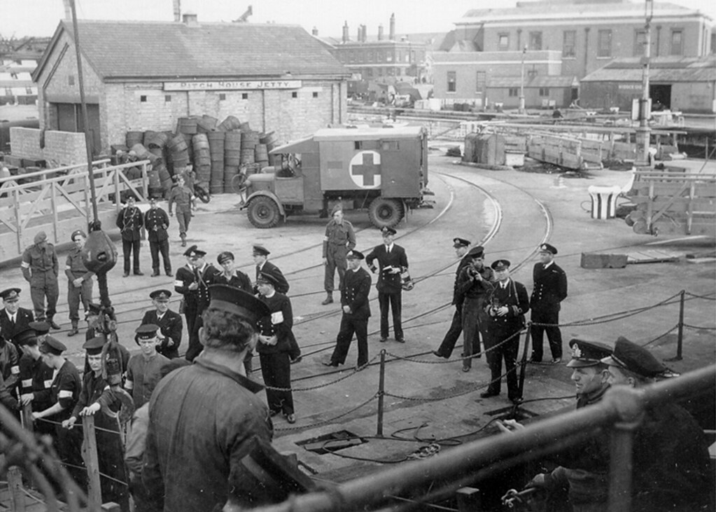 Friendly Fire Incident Normandy HMCS TRENTONIAN arrives a… Flickr