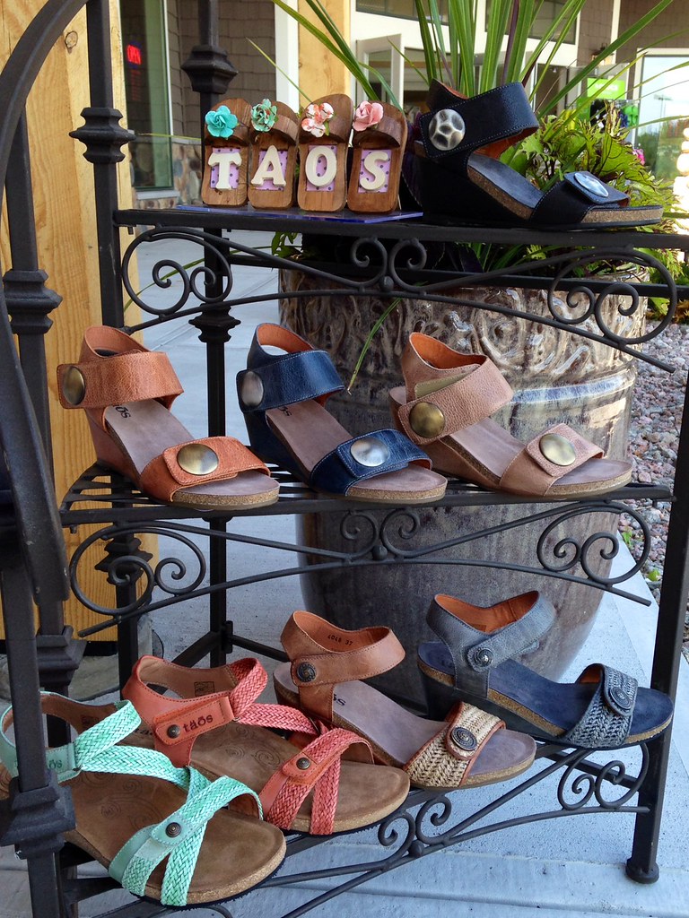 photo 1 (1) Lenny's Shoe & Apparel Flickr