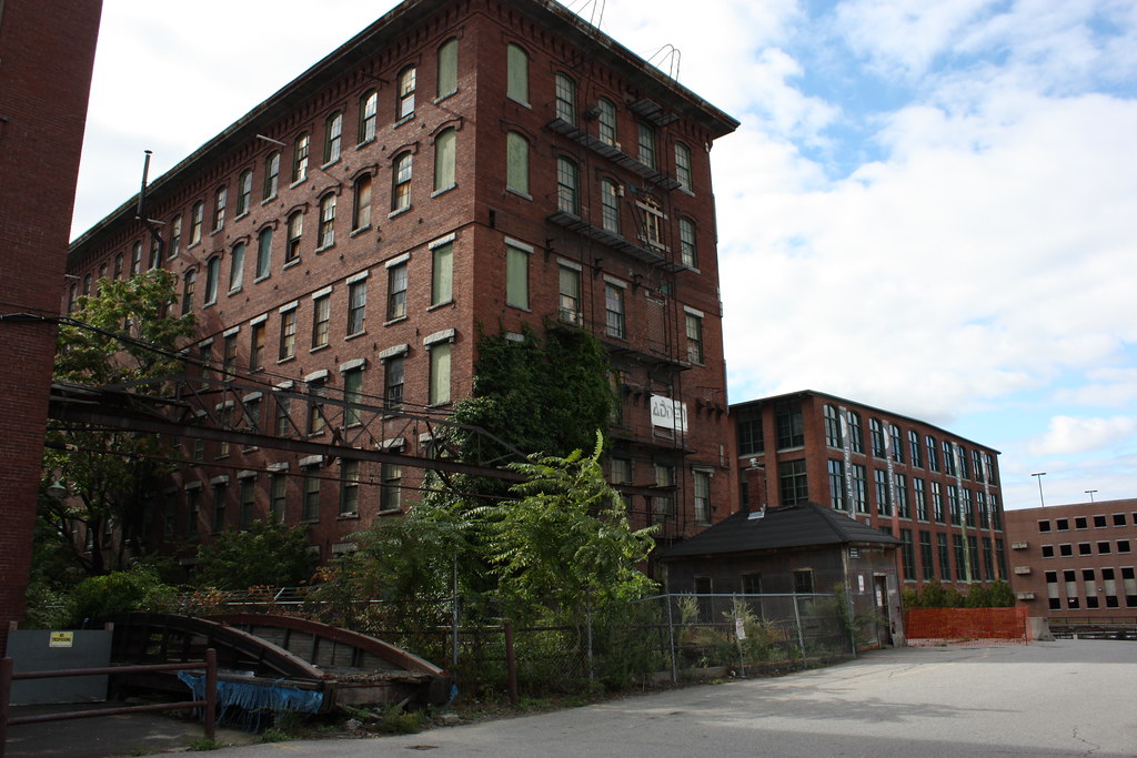 Hamilton Mills aka Adden Furniture, Lowell MA Richard Howe Flickr