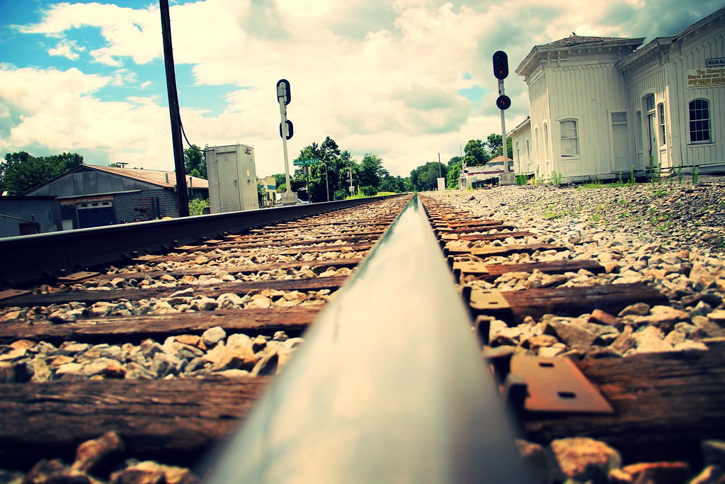 Town of Rural Retreat A view from the train tracks in Rura… Flickr
