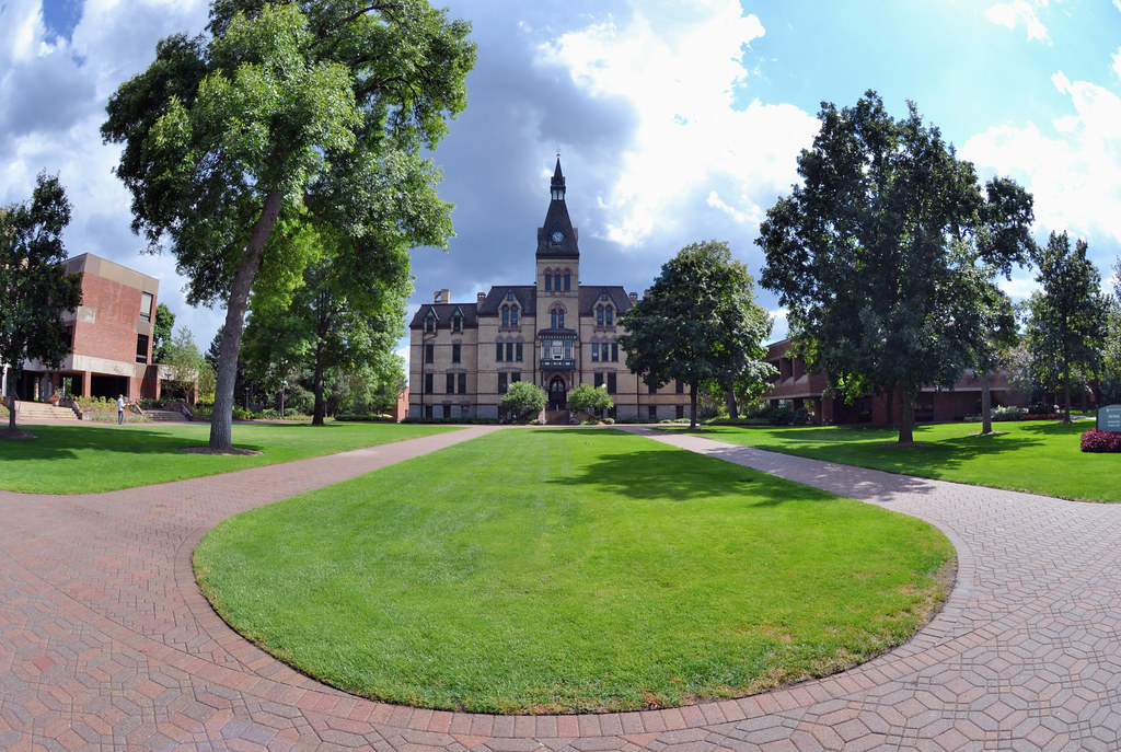 Old Main University Hall/Old Main on the campus of Hamline… Flickr