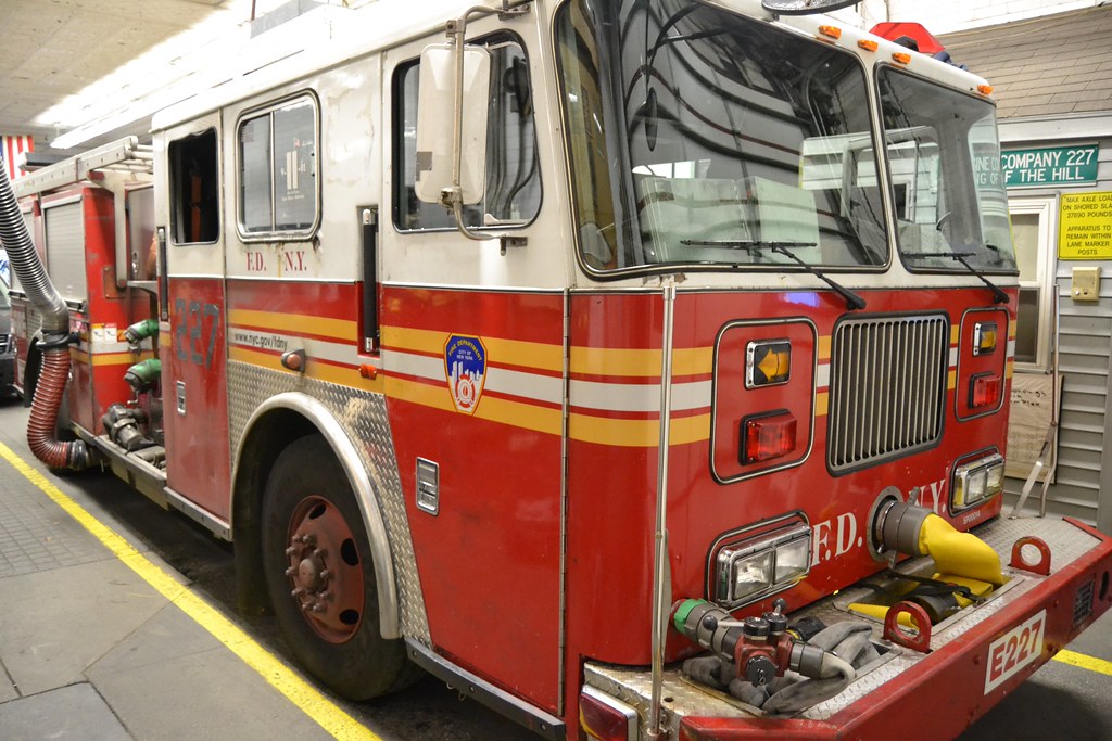 FDNY ENGINE COMPANY 227 | www.facebook.com/groups/nycfirebuf… | Flickr