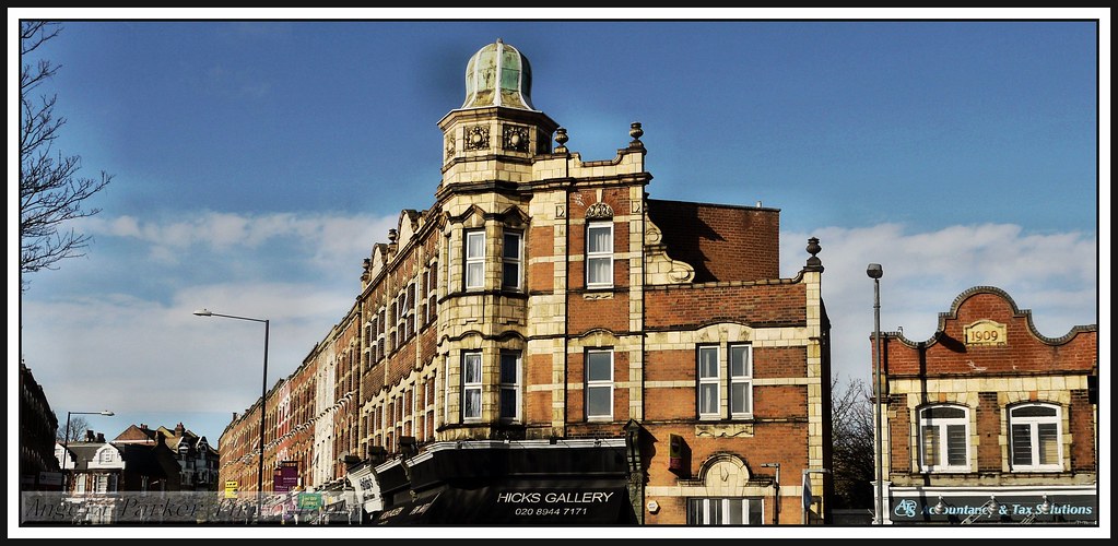 P1140971 Hicks Gallery...24 Leopold Road Wimbledon..SW19 … Flickr