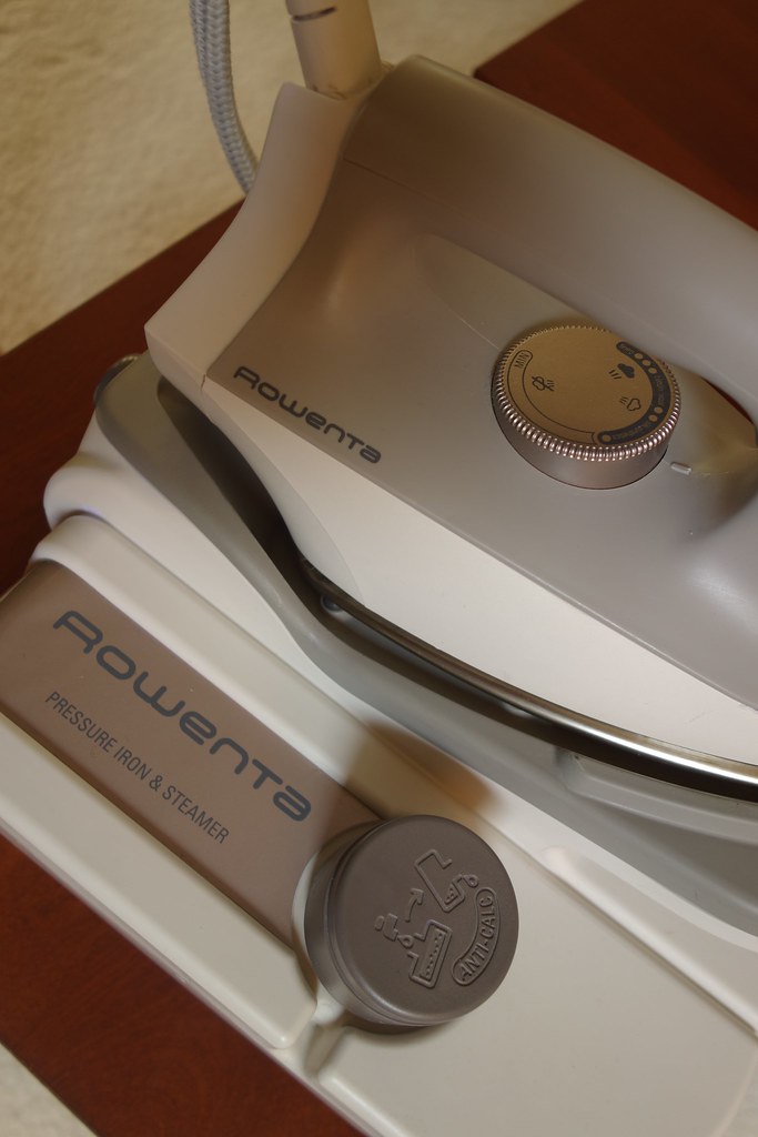 Rowenta DG5030 Pressure Iron and Steamer 1750 Watts Heavy … Flickr
