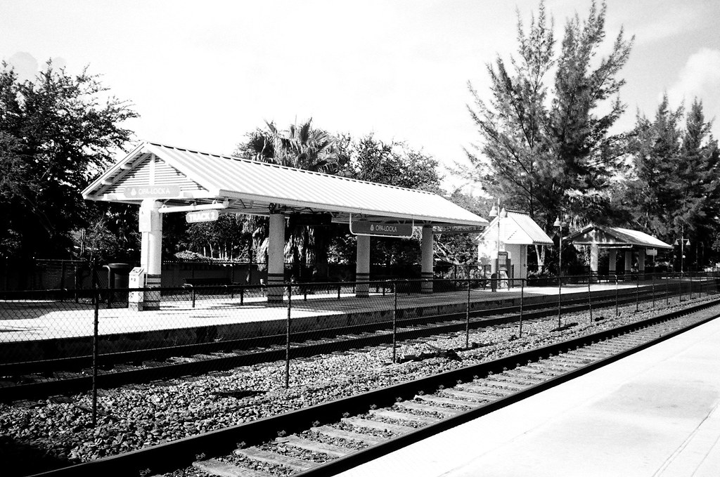 Tri Rail Station Opalocka Minolta Freedom Dual camera and… Flickr