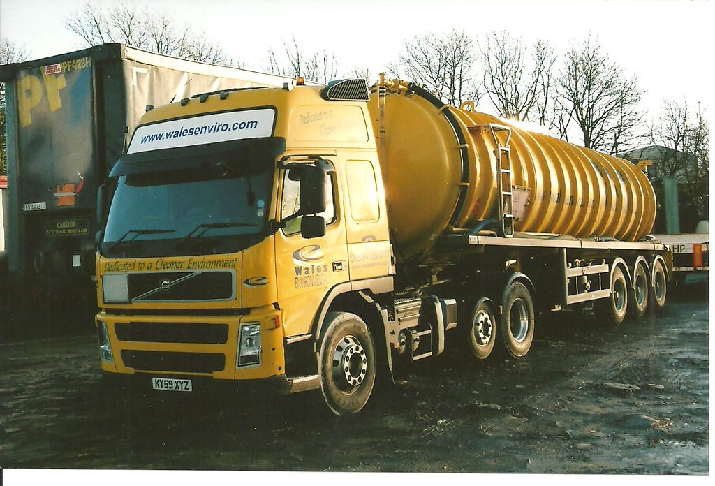 KY59XYZ Bright yellow sludge tank for 28/1… Flickr