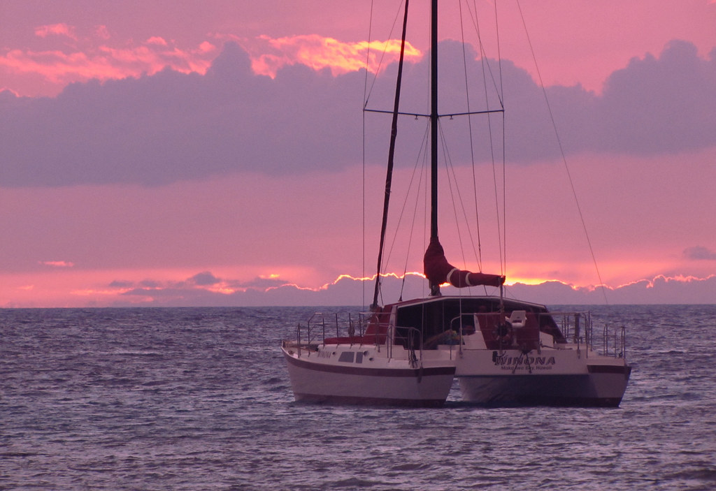 Winona The sailboat Winona floats off the Big Island coast… Flickr