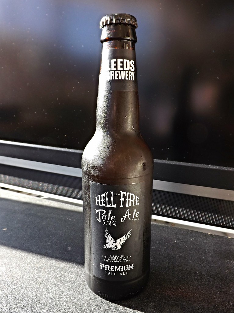 Leeds Brewery, Pale Ale, England 5.2 gold colour with a g… Flickr