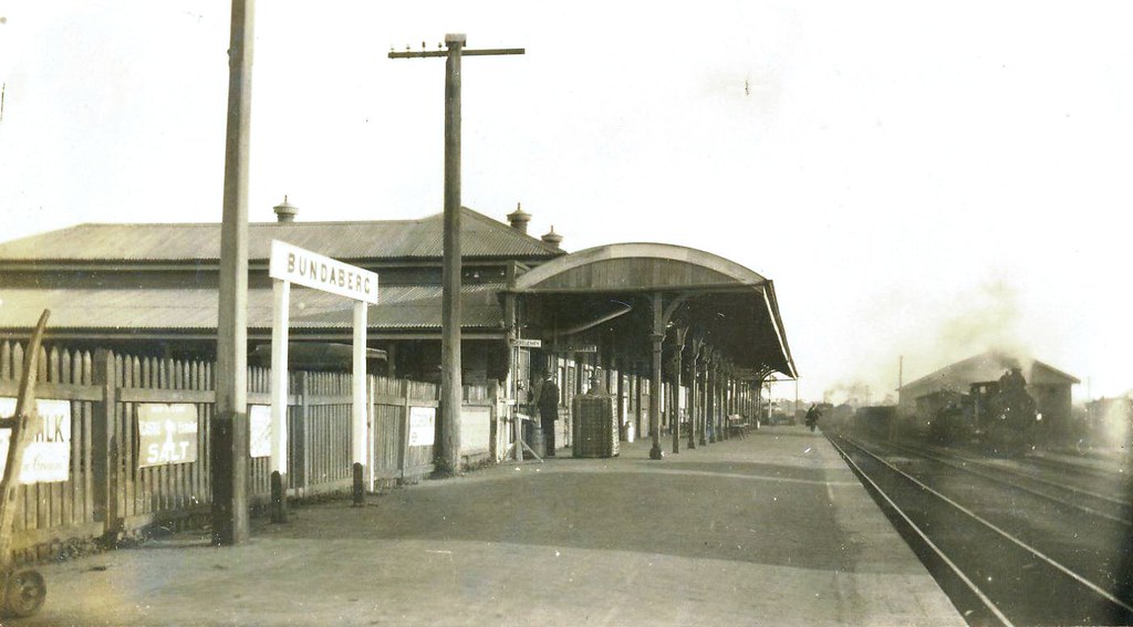 Bundaberg Railway Station, Qld, Australia Newspaper notice… Flickr