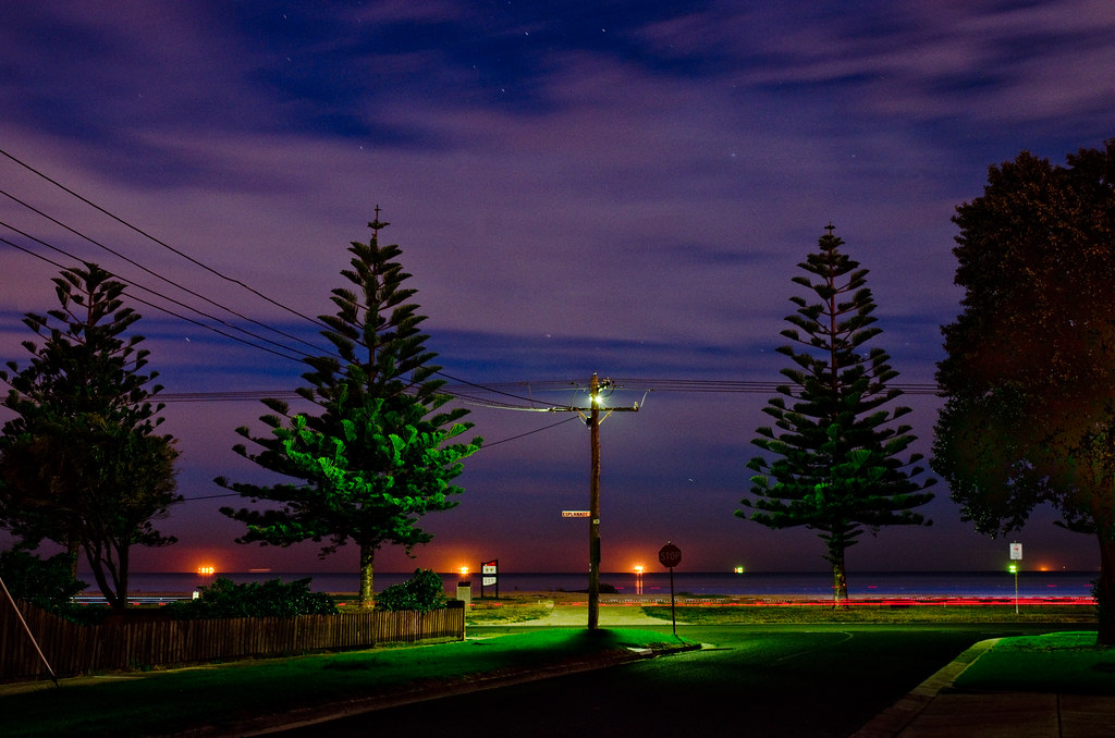 Esplanade, Altona (28/05/13) Bill Lane Flickr