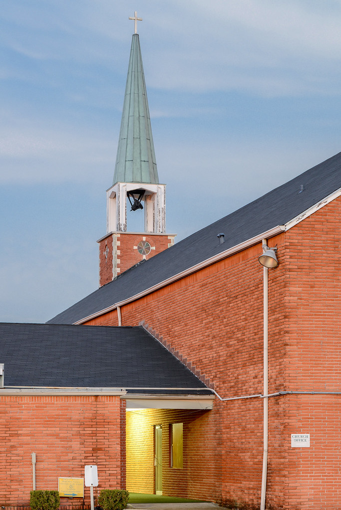 Oak Forest Baptist Church Toying around with some new stuf… Flickr