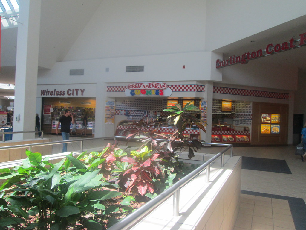 Arnot Mall Interior 29 Random Retail Flickr