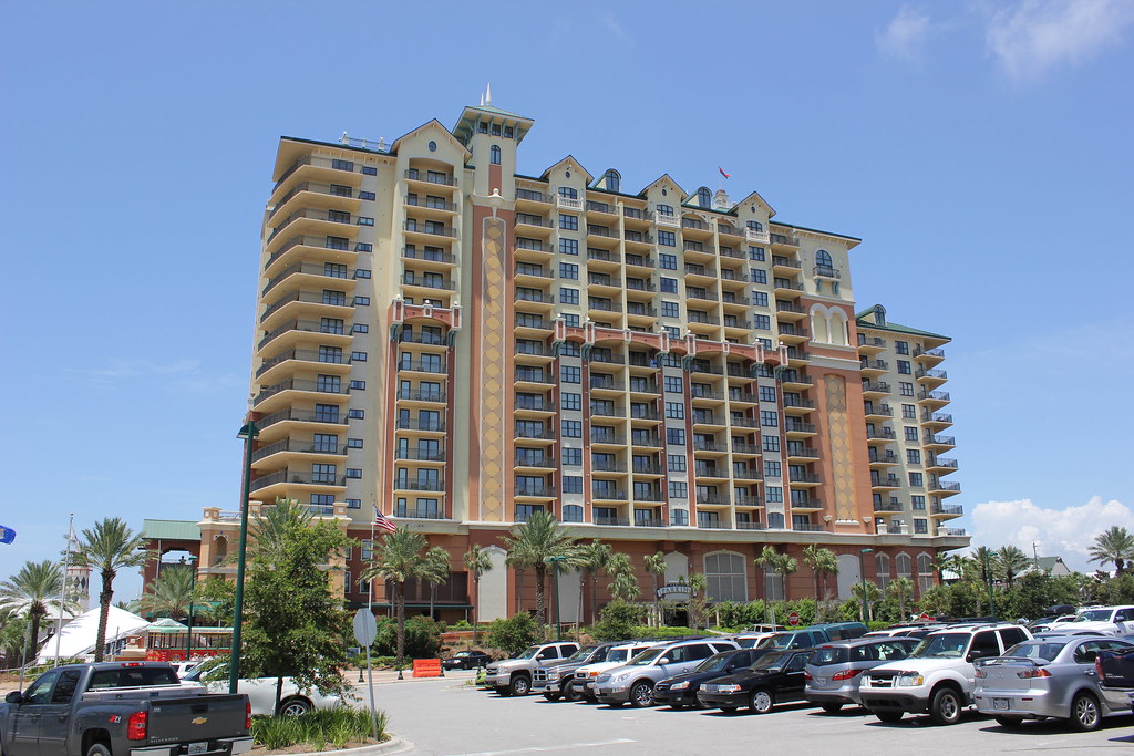 Emerald Grande Hotel, Destin, Florida Nicolas Henderson Flickr