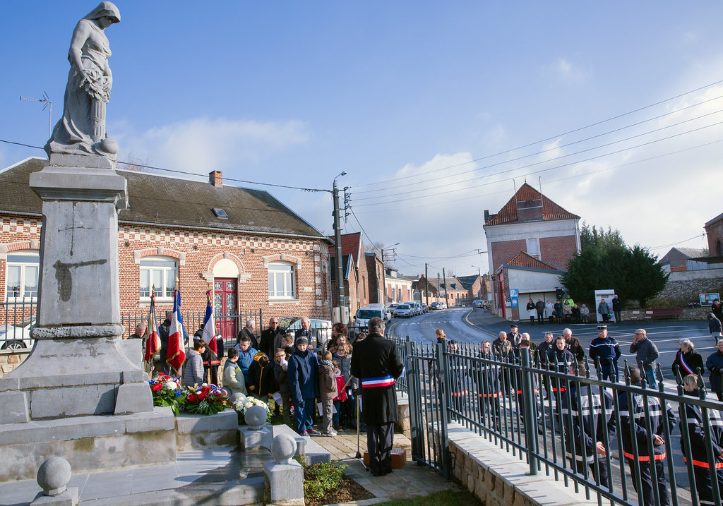 11 novembre 2016 à Neuvilly Cérémonie du souvenir à Neuvil… Flickr