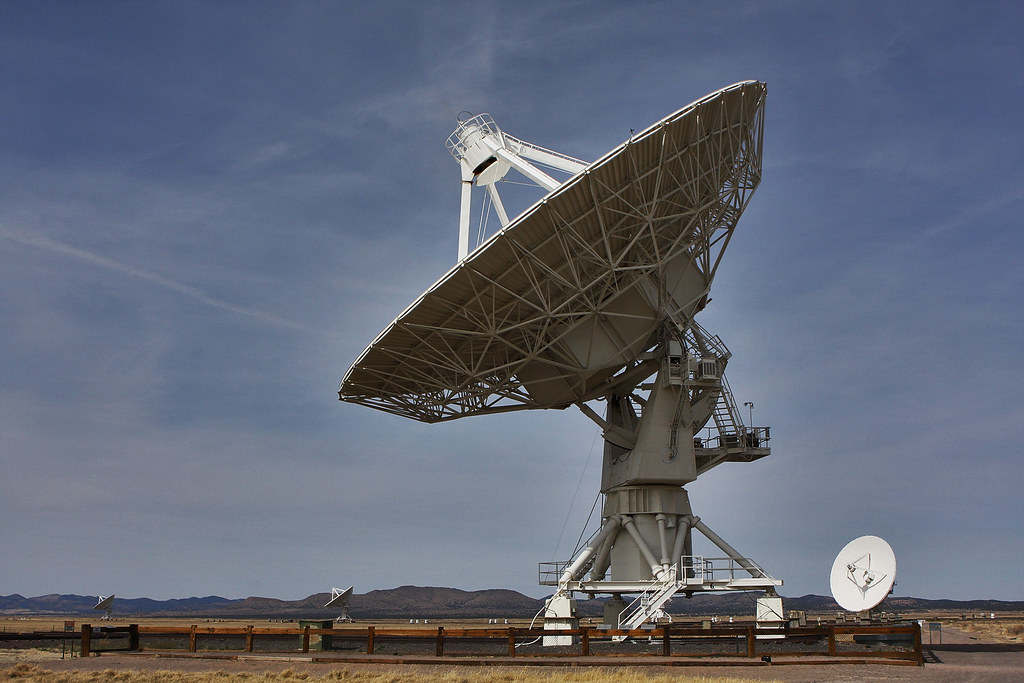 VeryLargeArray_1 Radio Dish in the Very Large Array Radio … Flickr