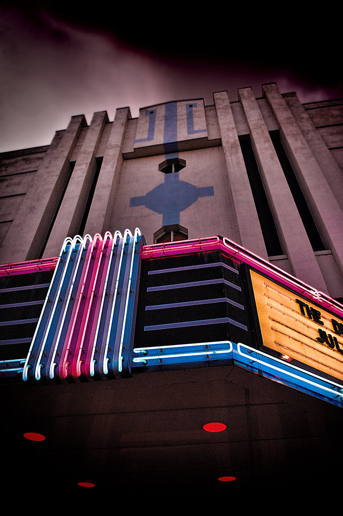 The Hollywood! A little cinema action from Leavenworth, Ka… Pete