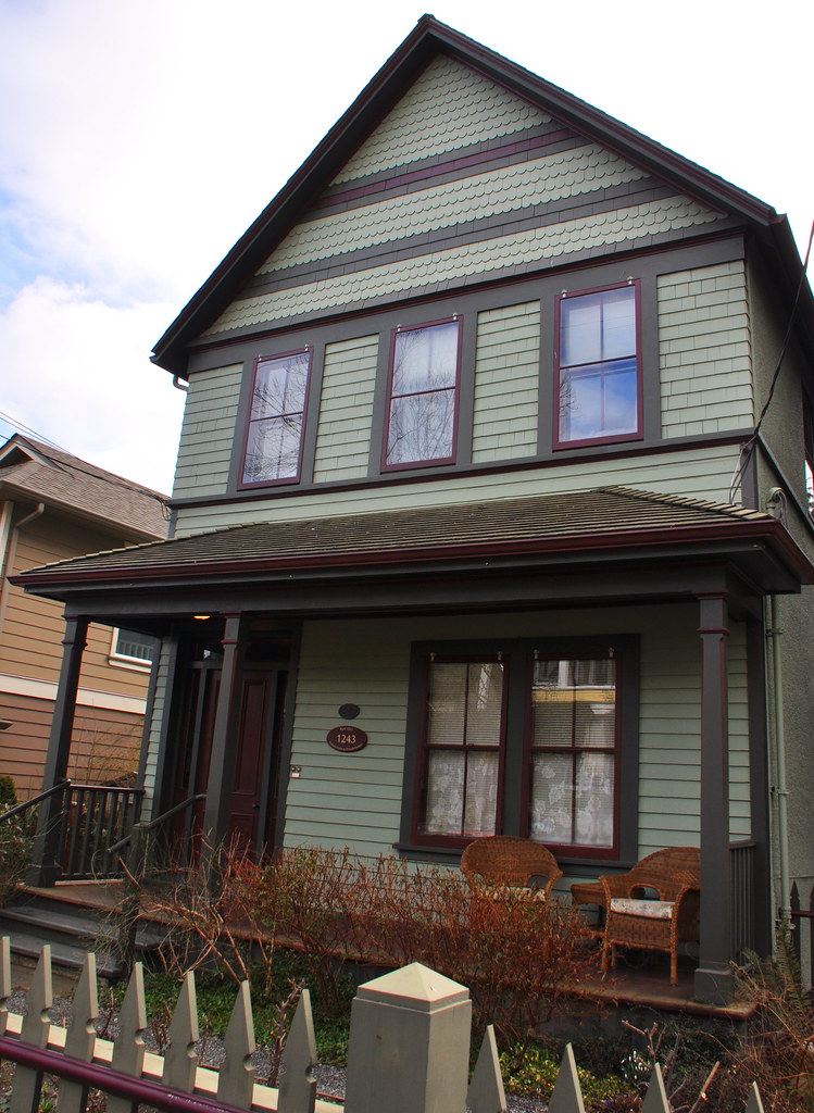 Dandridge House 1243 Rudlin Street, Fernwood, Victoria BC.… Flickr
