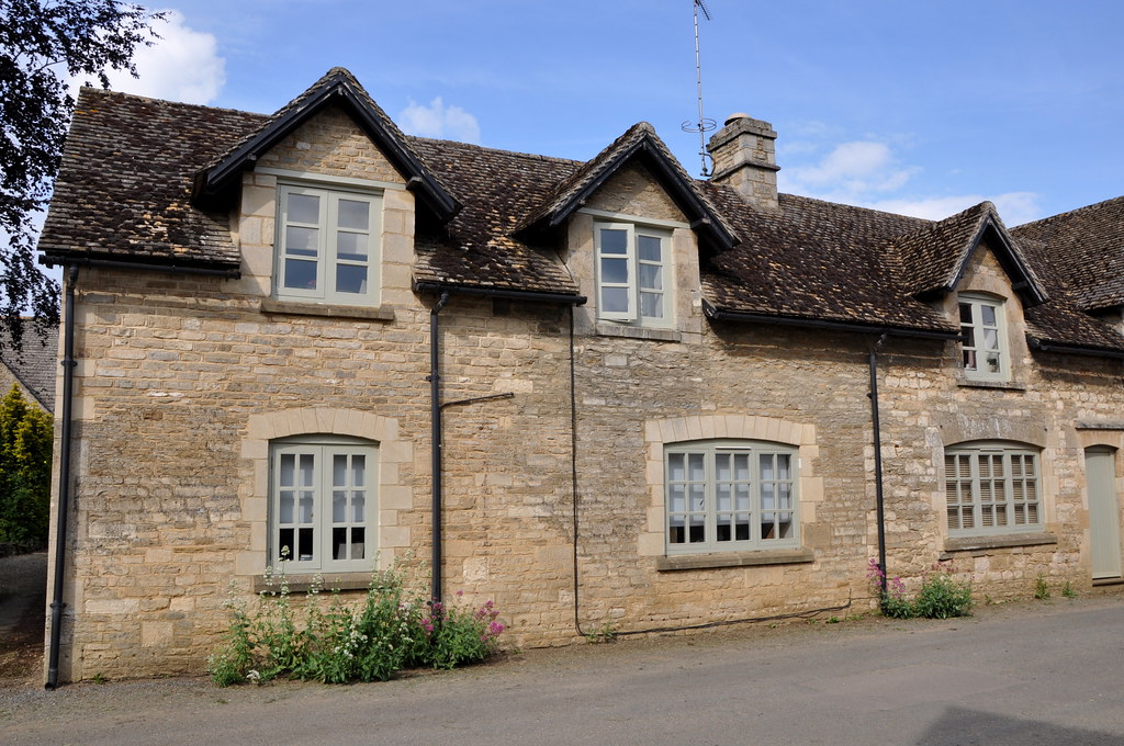 Langford Oxfordshire268 Cotswold House A small village 3 … Flickr