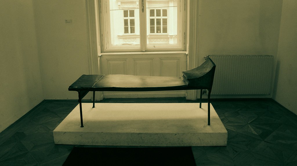 Freud's Psychoanalysis Chair Located in Sigmund Freud Muse… Flickr