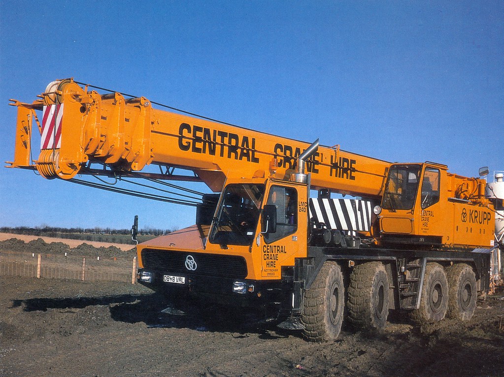 Central Crane Hire Krupp 70GMTAT Specsheet / dutychart fr… Flickr