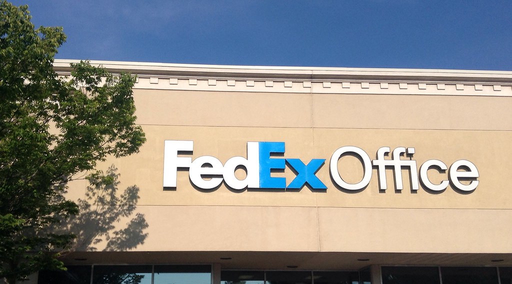 FedEx Office FedEx Office Store, West Hartford, CT 8/2014 … Flickr