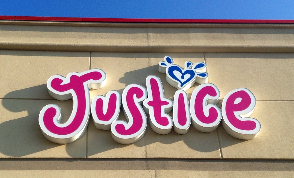 Justice Store Justice Store for Girls. Plainville, CT. 6/2… Flickr