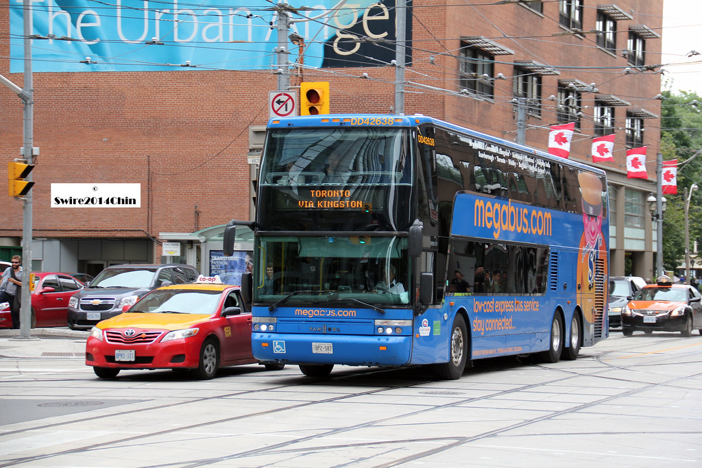 Megabus Canada coach arriving Toronto from Montreal and Ki… Flickr