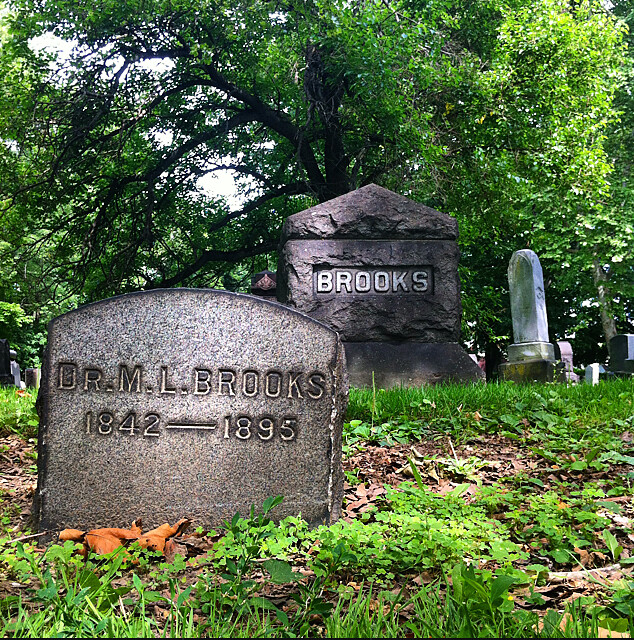 Photo Jul 06, 9 36 31 AM Harvard Grove Cemetery, Cleveland… Flickr