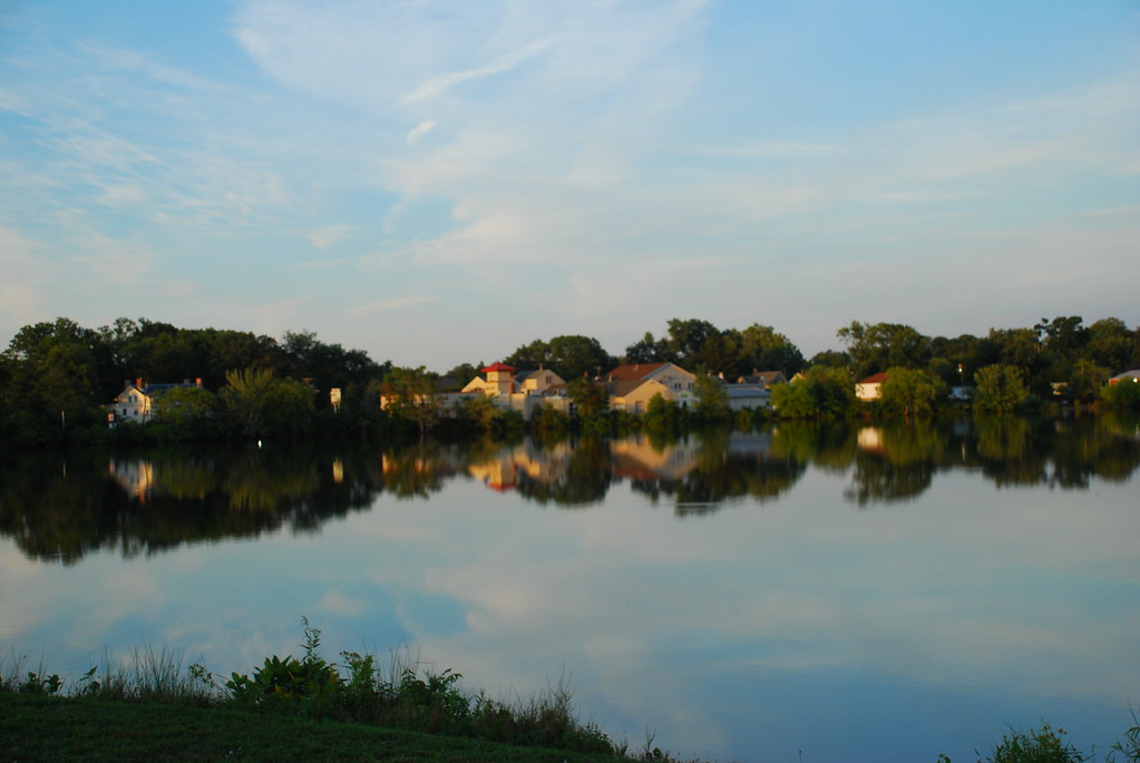 Manalapan Lake at Sunset Thompson Park, Monroe Township, N… Flickr