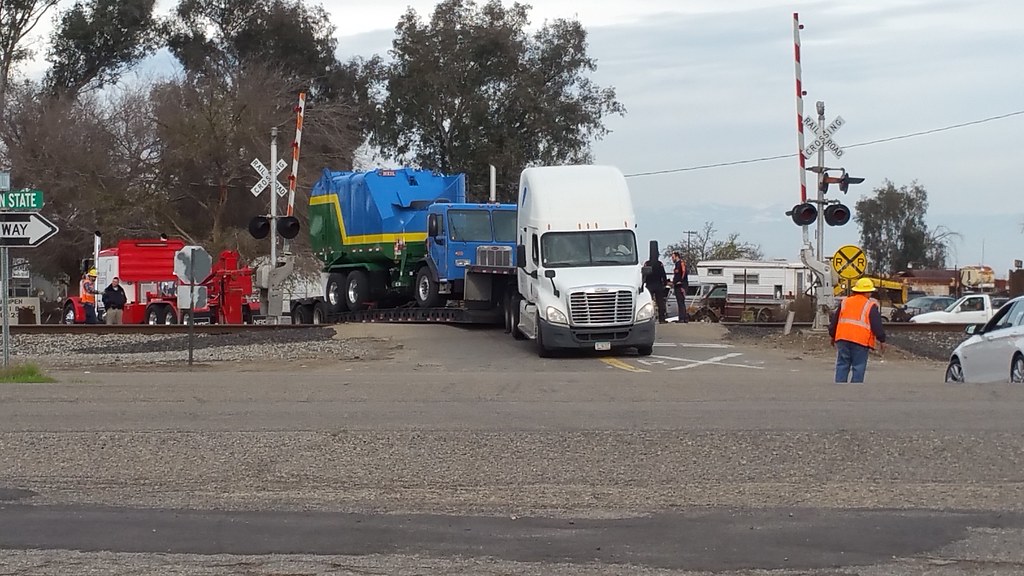 Brand New Fresno Rapid Rail (that nearly never saw route) Flickr
