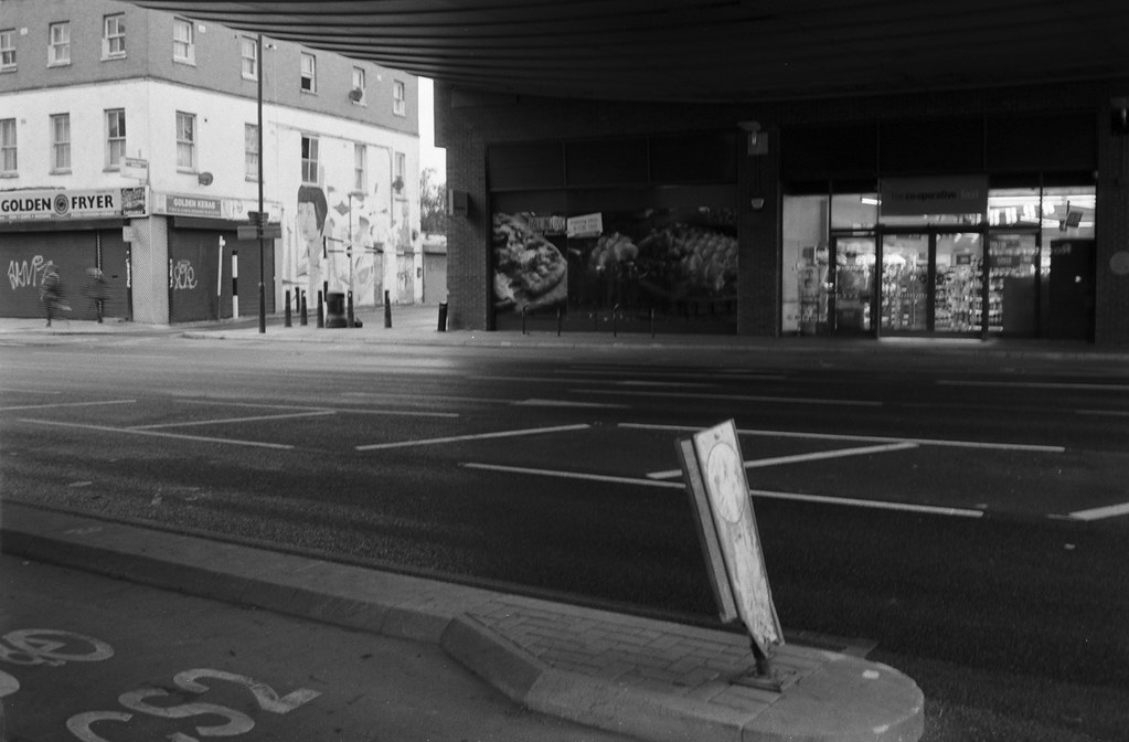 n06770421a London, June 2016, Contax T2, Ilford Fp4+, f5,6… Flickr