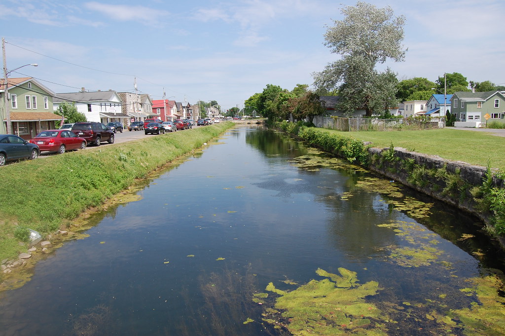 Old Erie Canal Canastota, NY A section of the Old Erie C… Flickr
