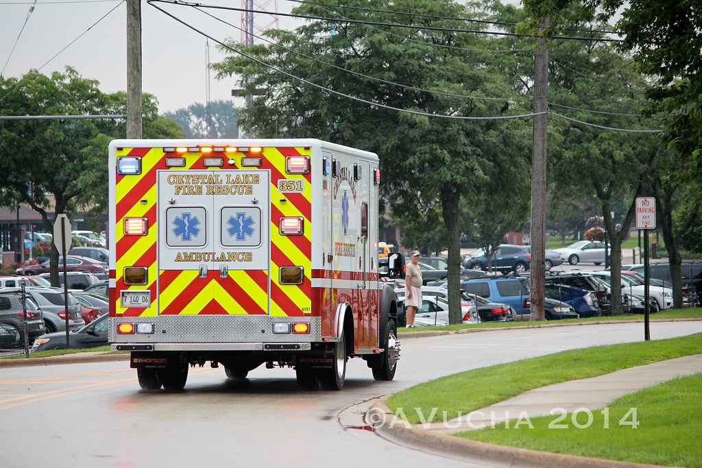 Crystal Lake Fire/Rescue ©AVucha 2014 Crystal Lake Ambulan… Flickr