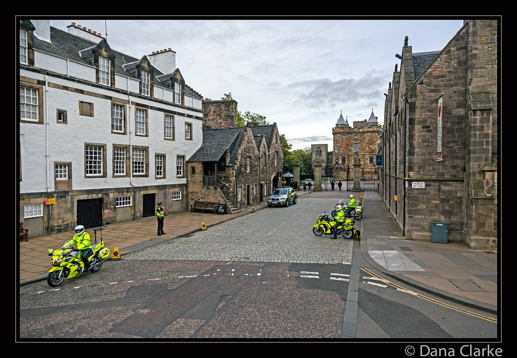 Police Escort Outside of the Palace of Holyrood Police esc… Flickr