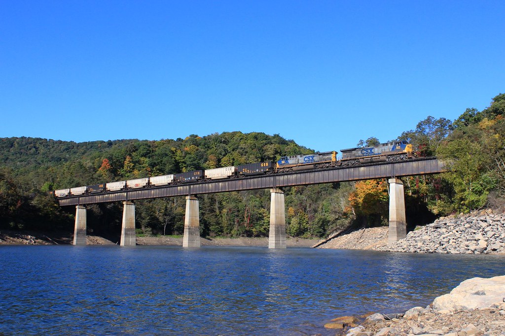 Elevation of New Creek, WV, USA Topographic Map Altitude Map