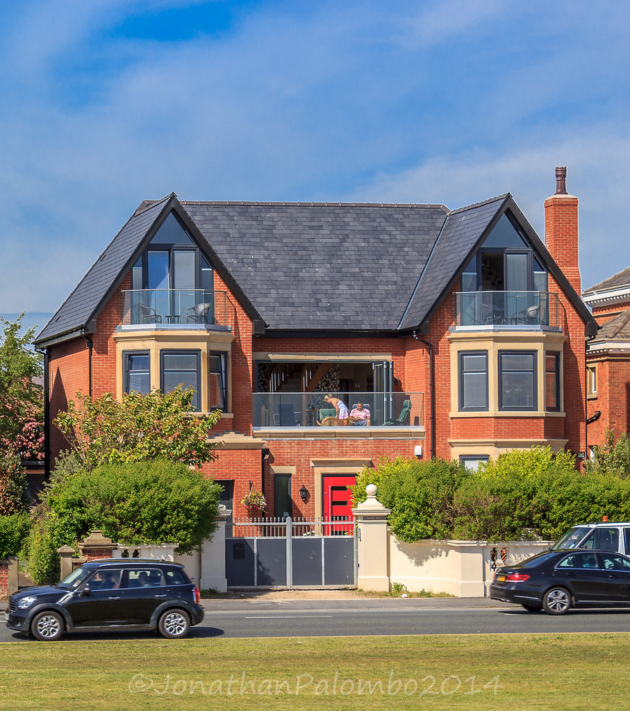 Lytham St Anne's More of my shots of Luxury Homes can be f… Flickr