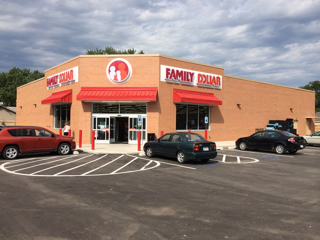 Family Dollar SW 9th Street & Watrous Avenue Des Moines, Iowa