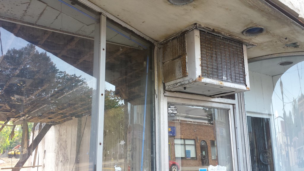 Whirlpool or Kenmore air conditioner I don't know the year… Flickr