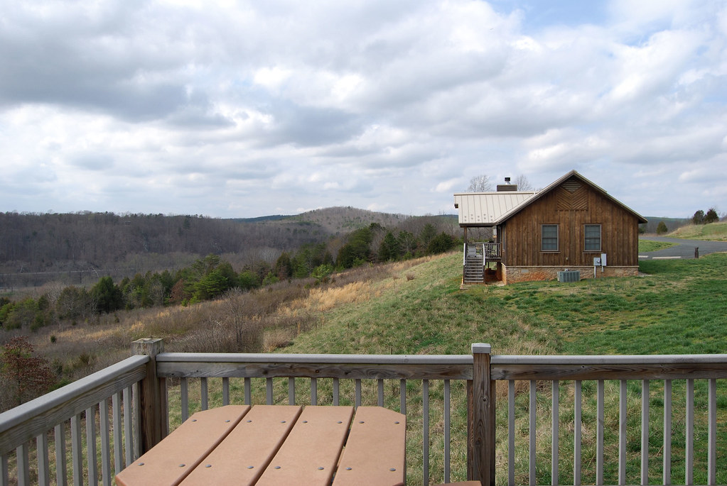 SPJR0195 A typical James River State Park cabin. Each dwel… Flickr
