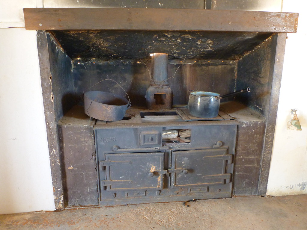Cookhouse with another Metters no. 6 stove Figgles1 Flickr