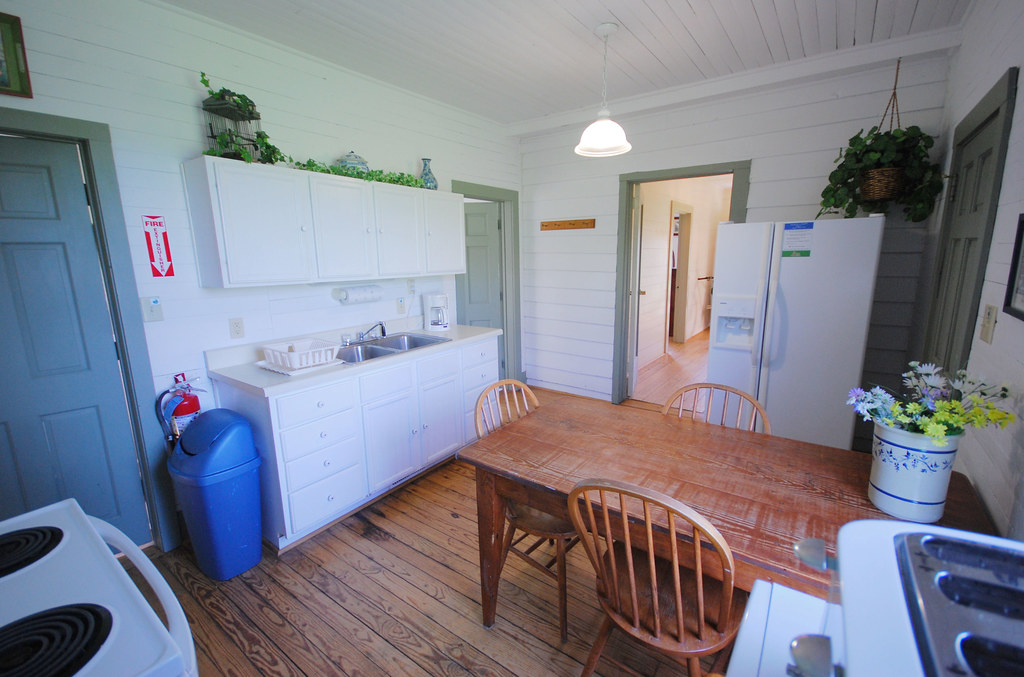 Cabin 2 appliances kitchen chippokes Uploaded by SA Virginia State