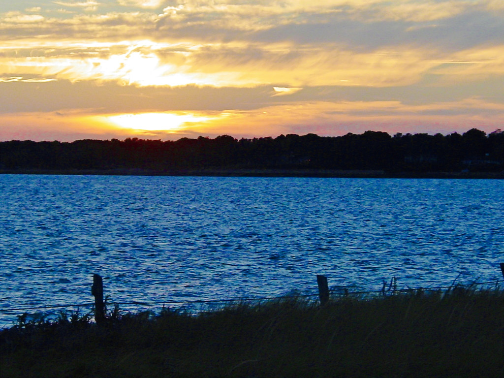 Sunset on Duxbury Bay Duxbury, MA Bill Dussault Flickr