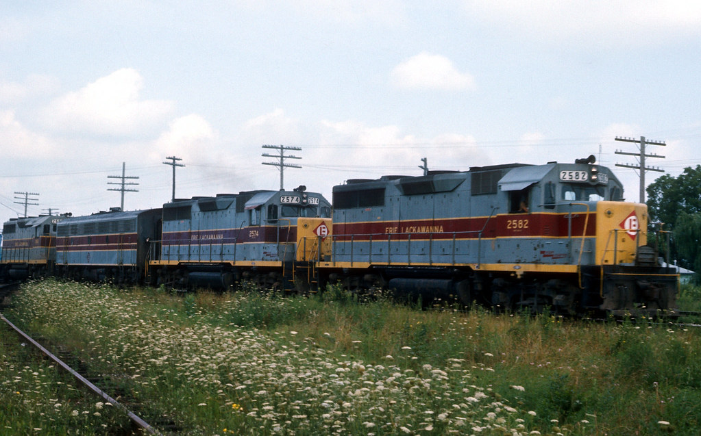 ErieLackawanna 2582 at North Judson. North Judson, India… Flickr