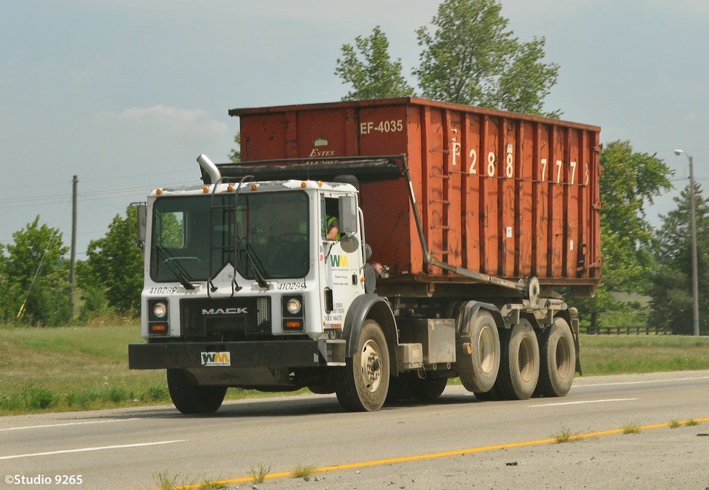 To the dump! Waste Management Truck Near Louisville, KY Studio 9265