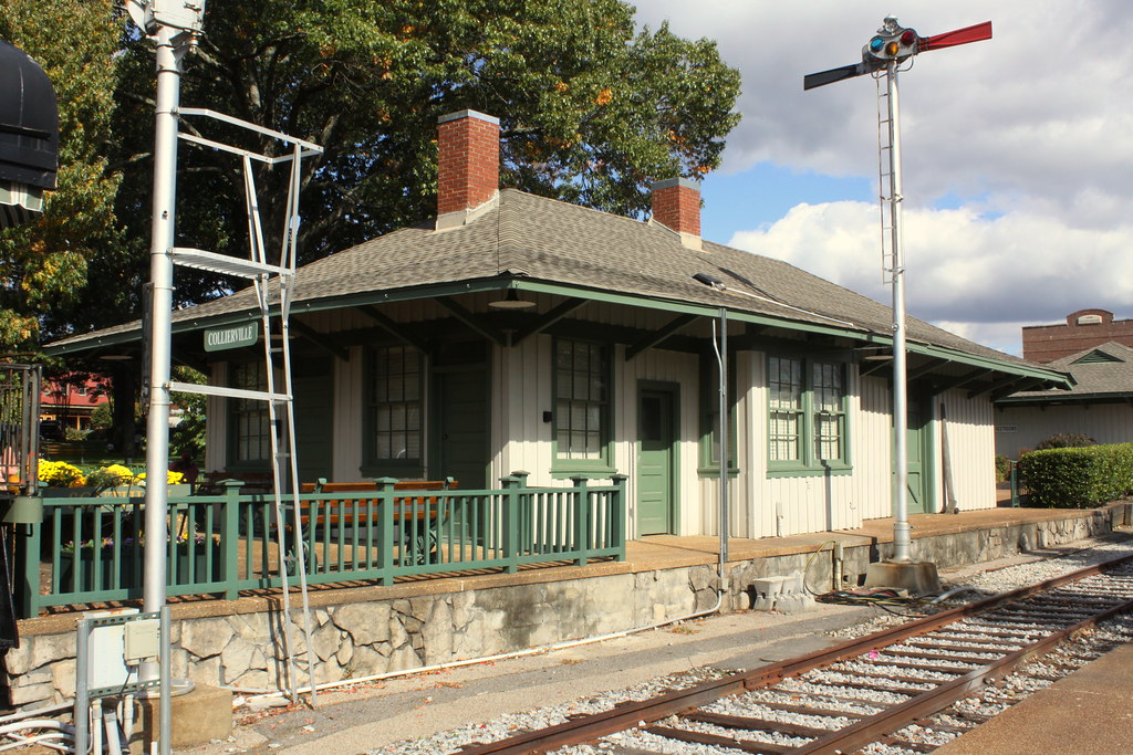 Collierville, TN Train Station The train station in Collie… Flickr