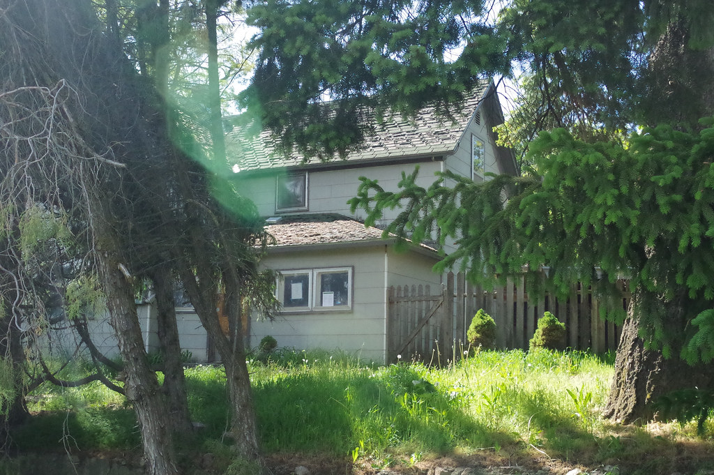 The Farm Albion WA. Freaky Farm. MYake Flickr