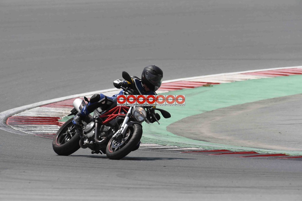 Dubai Autodrome Track Day 25th April 2014 High resolution … Flickr