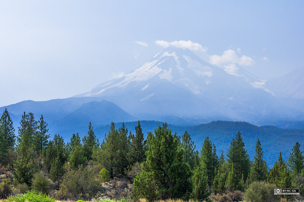 Mt. Shasta, Mont Shasta Mount Shasta is the second highest… Flickr