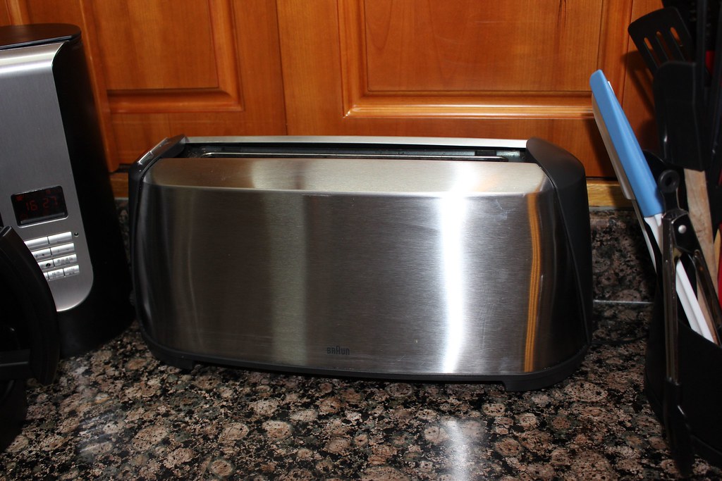 Braun Toaster **SOLD** Paid RMB1034 Asking RMB200 Flickr